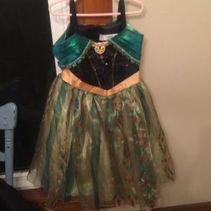 Disney Store Frozen Princess Anna Deluxe costume